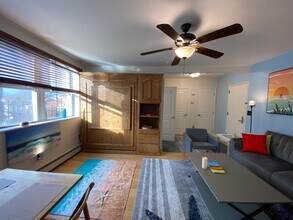 255 W Broadway in Long Beach, NY - Building Photo - Building Photo