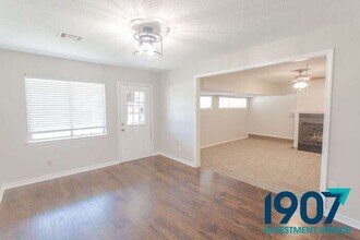 709 NW 16th St in Moore, OK - Building Photo - Building Photo