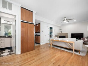 3137 W Palmer Square in Chicago, IL - Building Photo - Building Photo