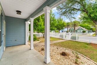 486 Fanny Ann Way in Freeport, FL - Building Photo - Building Photo