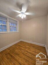 1454 Oak Ave, Unit G in Evanston, IL - Building Photo - Building Photo