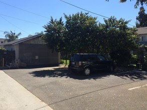 1732 Orizaba Ave in Long Beach, CA - Building Photo - Building Photo