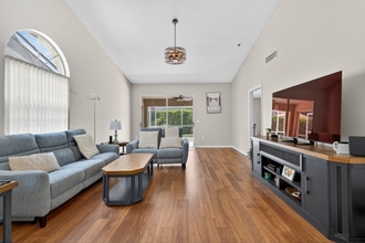 3874 Darston St in Palm Harbor, FL - Foto de edificio - Building Photo