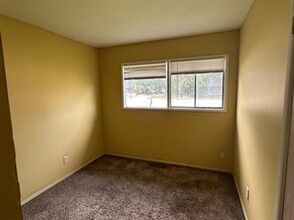 1509 S Mattis Ave in Champaign, IL - Building Photo - Building Photo