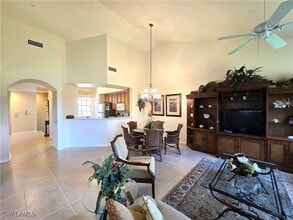 25130 Sandpiper Greens Ct in Bonita Springs, FL - Foto de edificio - Building Photo