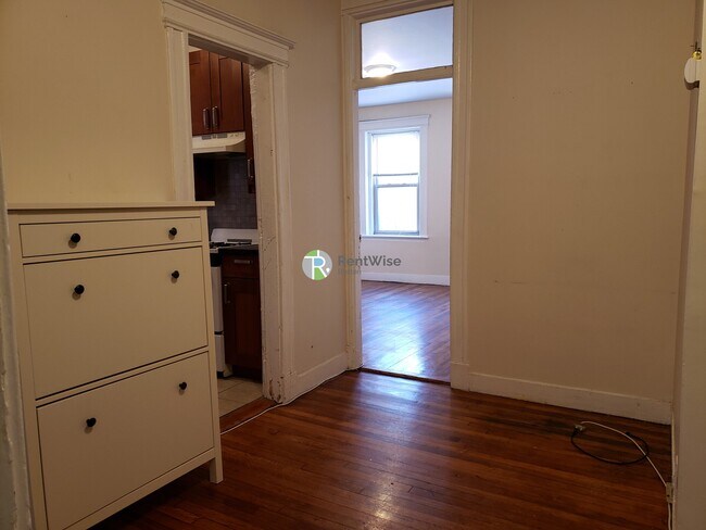 25 Queensberry St in Boston, MA - Building Photo - Building Photo