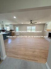 9209 Hayes Dr in Overland Park, KS - Building Photo - Building Photo