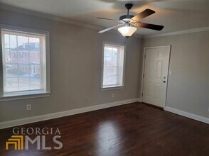 2367 Cascade Rd-Unit -B7 in Atlanta, GA - Building Photo - Building Photo