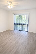 3427 59th Ave W in Bradenton, FL - Foto de edificio - Building Photo