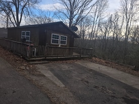 1960 Saddleback Dr in Goodlettsville, TN - Building Photo