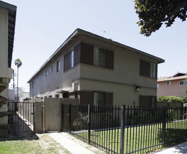 319 N Rose St in Anaheim, CA - Building Photo - Building Photo