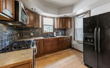 311 E 31st St in Minneapolis, MN - Building Photo - Building Photo