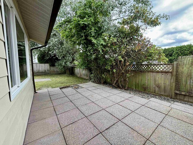 5232-201A 201A St in Langley, BC - Building Photo - Building Photo