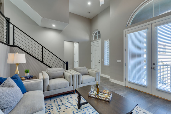 Six Unit Townhomes in Henderson, NV - Building Photo - Interior Photo