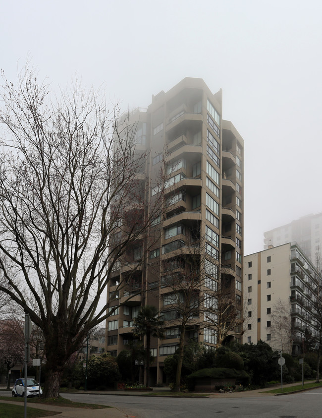 Alexander Park in Vancouver, BC - Building Photo - Building Photo