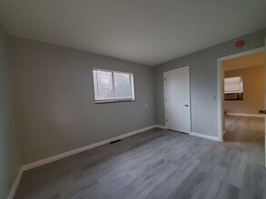 706 N Broadway St, Unit A in Dayton, OH - Building Photo - Building Photo