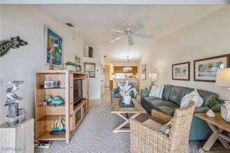 1325 Mainsail Dr in Naples, FL - Building Photo - Building Photo