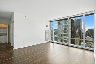 151 W Wacker Dr in Chicago, IL - Building Photo
