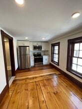 41 Summer St in Leominster, MA - Building Photo - Building Photo