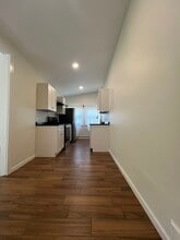 860 Waverly Ave in Holtsville, NY - Building Photo - Building Photo