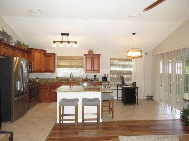 4010 Windell Pl in Valrico, FL - Foto de edificio - Building Photo