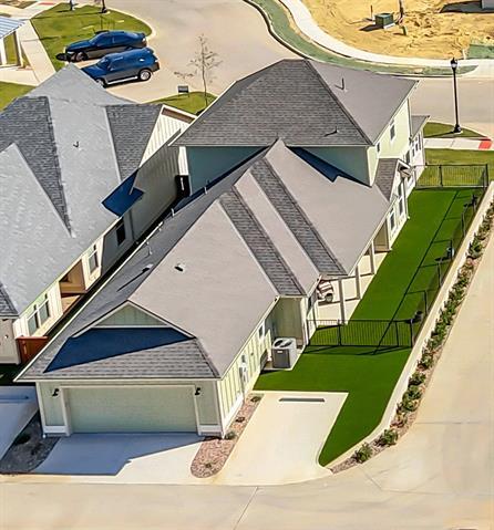 104 Cardinal Wds in Granbury, TX - Building Photo - Building Photo