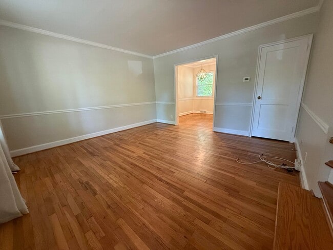 2625 Greenbrier Rd in Winston-Salem, NC - Building Photo - Building Photo