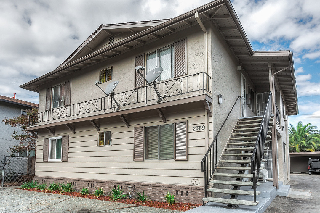 The Mammoth Homes in San Jose, CA - Building Photo