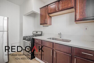 4348 Lockwood Ave in Los Angeles, CA - Foto de edificio - Building Photo