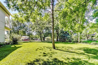 642 Summit Ave, Unit 3 in St. Paul Park, MN - Building Photo - Building Photo