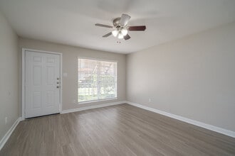 La Caliza in Houston, TX - Foto de edificio - Interior Photo