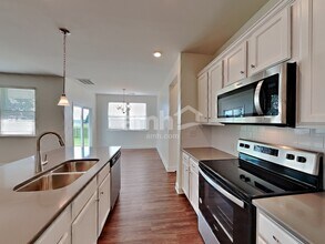 147 Hazel Pk Dr in Mooresville, NC - Building Photo - Building Photo