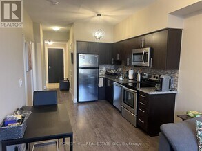 1070 Sheppard Ave W in Toronto, ON - Building Photo - Building Photo