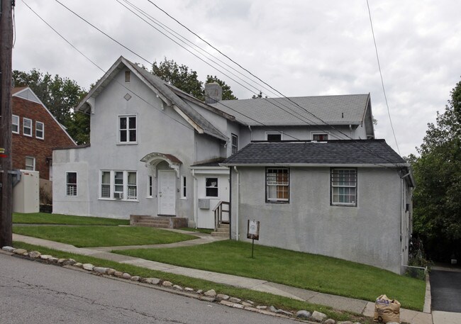 3-5 S Madison Ave in Spring Valley, NY - Foto de edificio - Building Photo