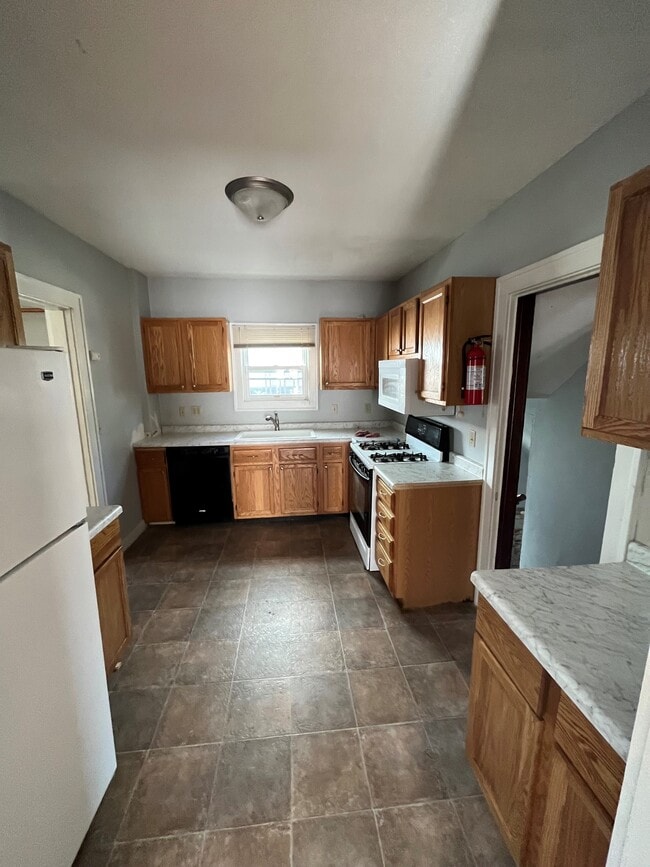property at 629 Iowa Ave