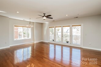 1829 Kenilworth Ave in Charlotte, NC - Building Photo - Building Photo