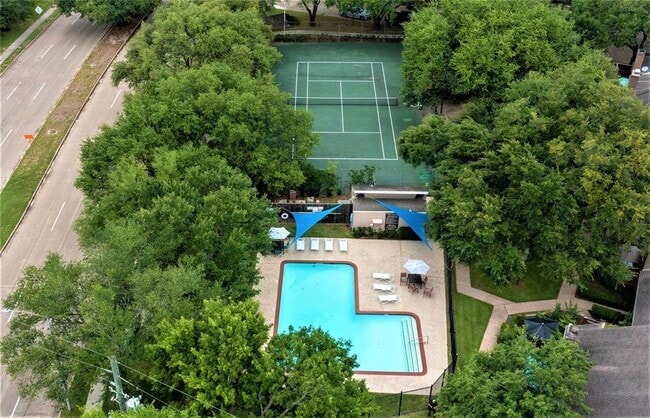 property at 13975 Hollowgreen Dr