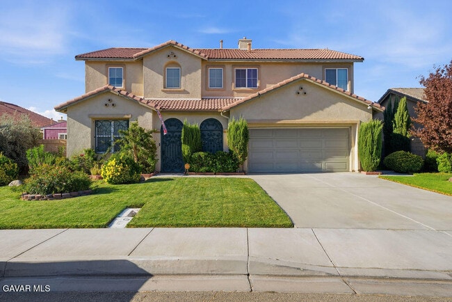 property at 639 W Ave H 13