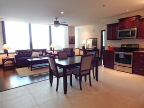 Gallery 515 in St. Louis, MO - Foto de edificio - Building Photo