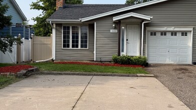 4404 83rd Cir N in Minneapolis, MN - Building Photo - Building Photo