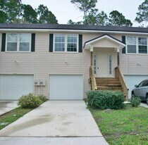 8325 Homeport Ct in Jacksonville, FL - Building Photo