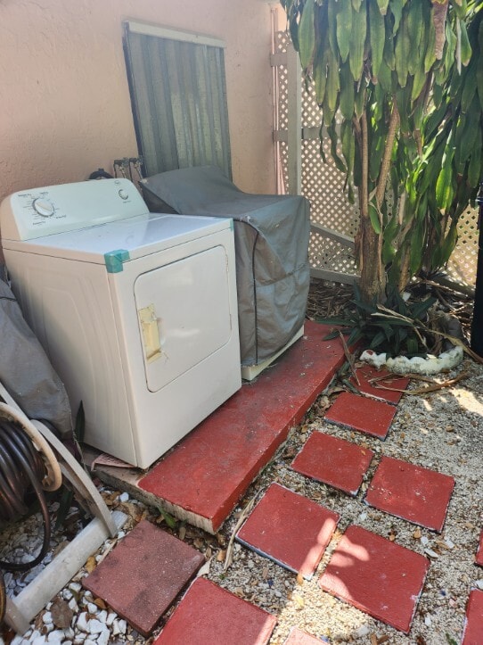 3100 SW 62nd Ave, Unit Apartment 1