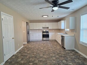 40 Waterloo Ct in Hiram, GA - Building Photo - Building Photo