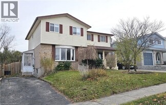 29 Folkstone Crescent in Kitchener, ON - Building Photo