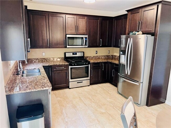 1602 Silver Oak Dr in Austell, GA - Building Photo - Building Photo