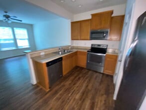 Room in Townhome on Haskell Dr in Raleigh, NC - Building Photo - Building Photo