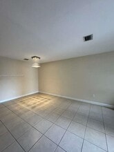11668 NW 88th Ln in Doral, FL - Building Photo - Building Photo