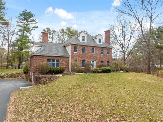 1 Glenbrook Rd in Framingham, MA - Building Photo - Building Photo