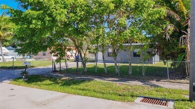 2419 NW 6th Ct in Pompano Beach, FL - Building Photo - Building Photo