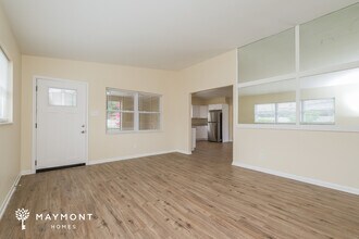408 Alma Dr in Brandon, FL - Building Photo - Building Photo
